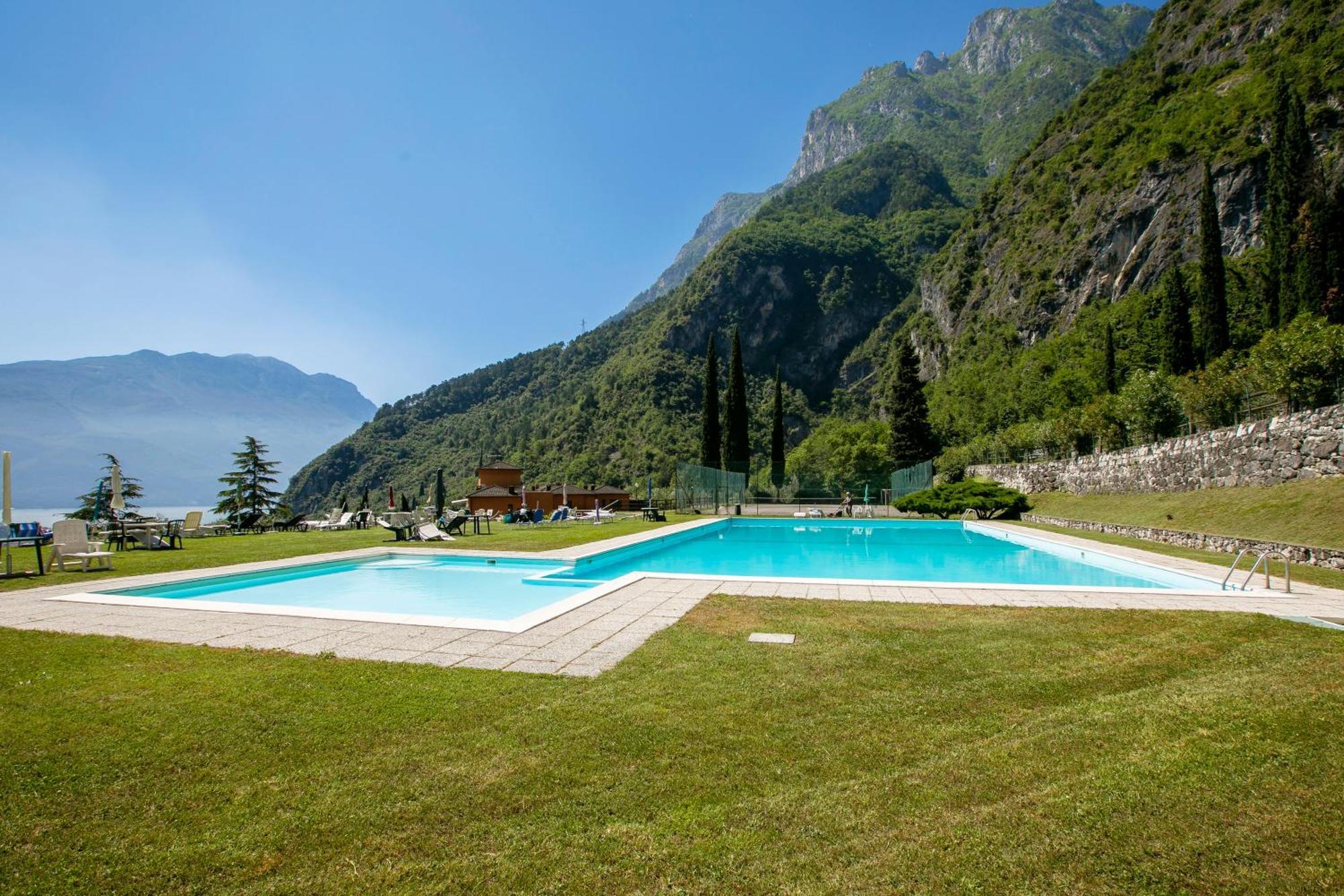 Casa Turchese - Happy Rentals Riva del Garda Ngoại thất bức ảnh