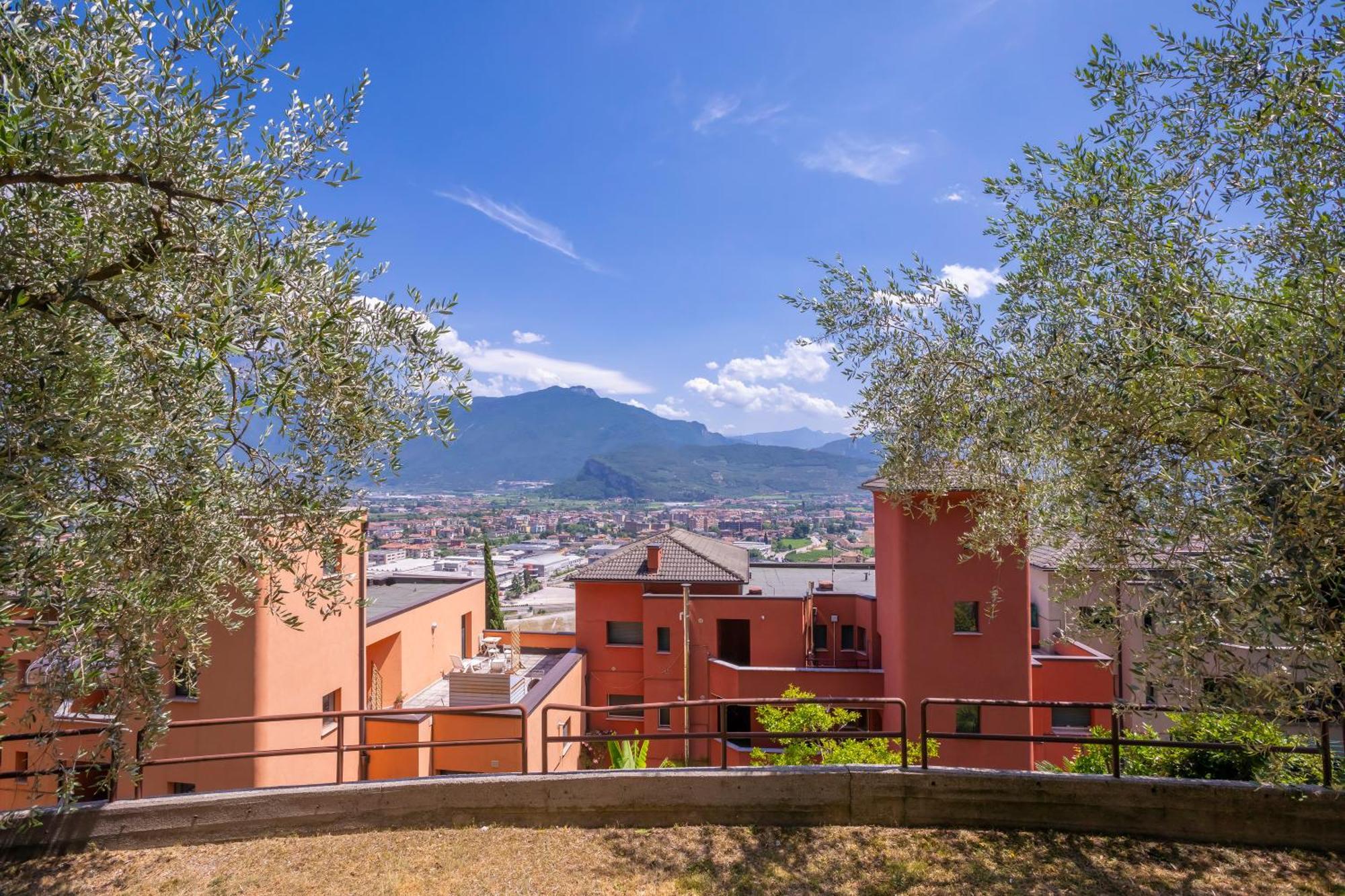 Casa Turchese - Happy Rentals Riva del Garda Ngoại thất bức ảnh