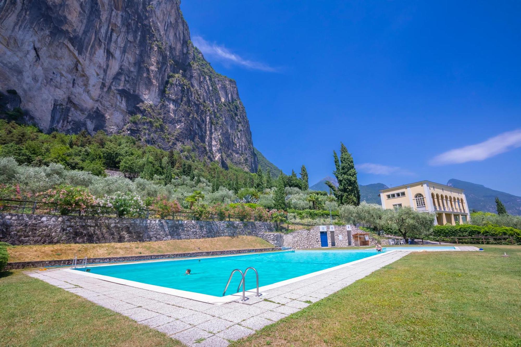 Casa Turchese - Happy Rentals Riva del Garda Ngoại thất bức ảnh